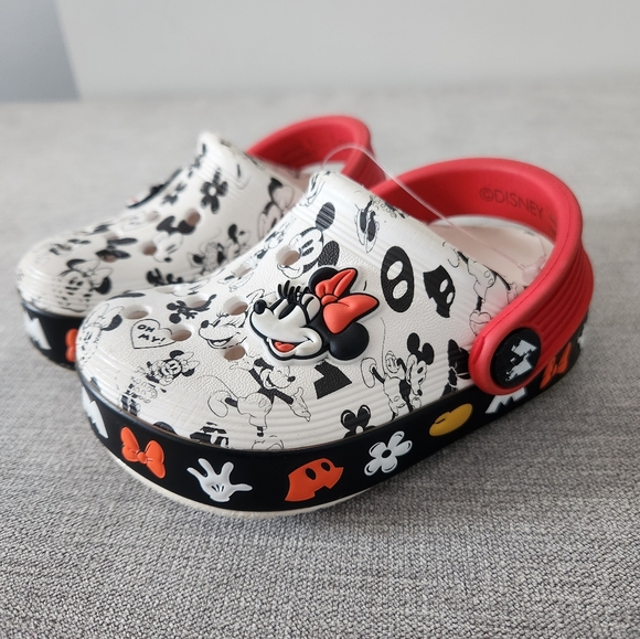 CROCS Other - Disney mickey off court crocs sz 5